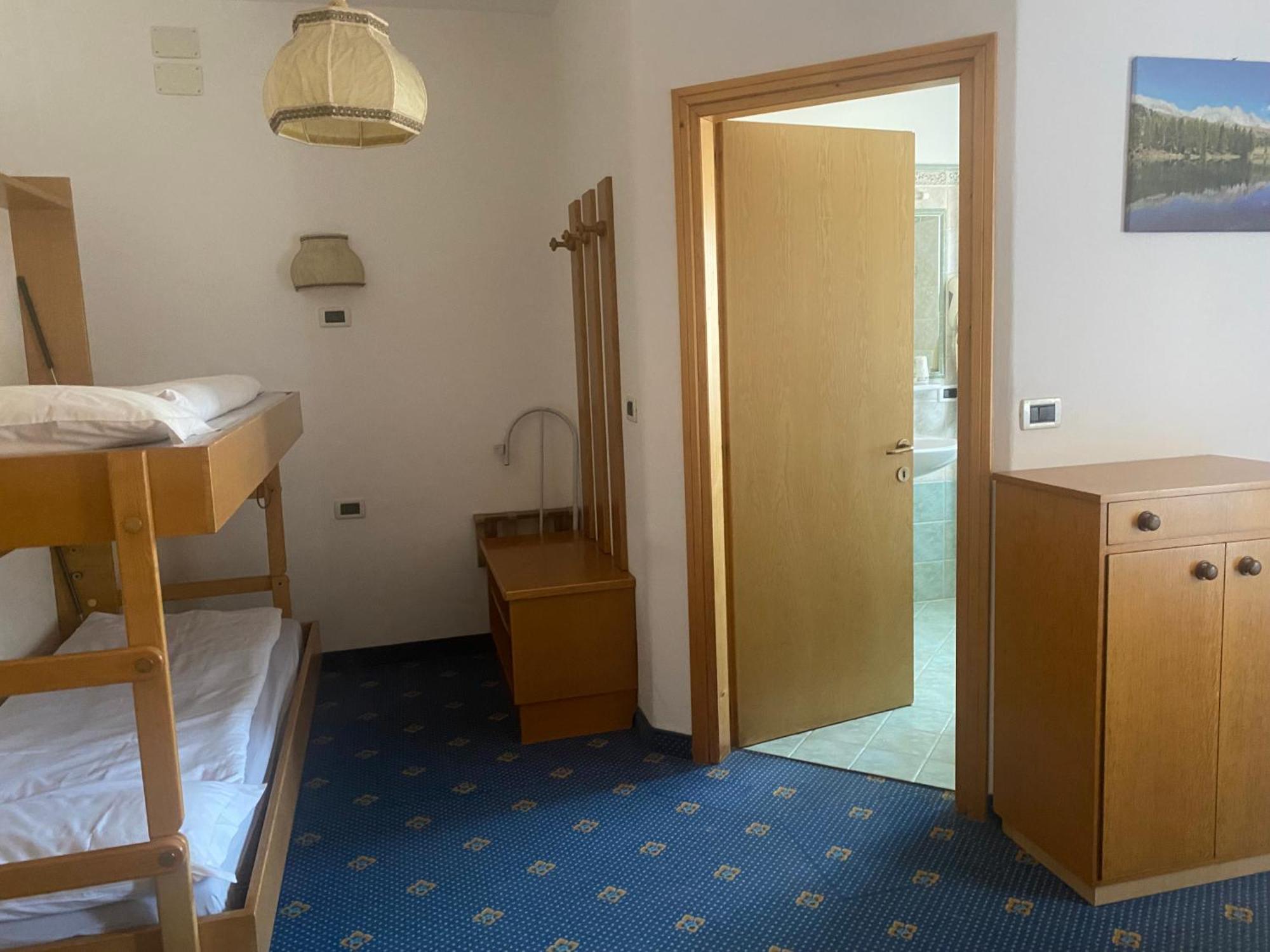 Al Piccolo Hotel Vigo di Fassa Bagian luar foto