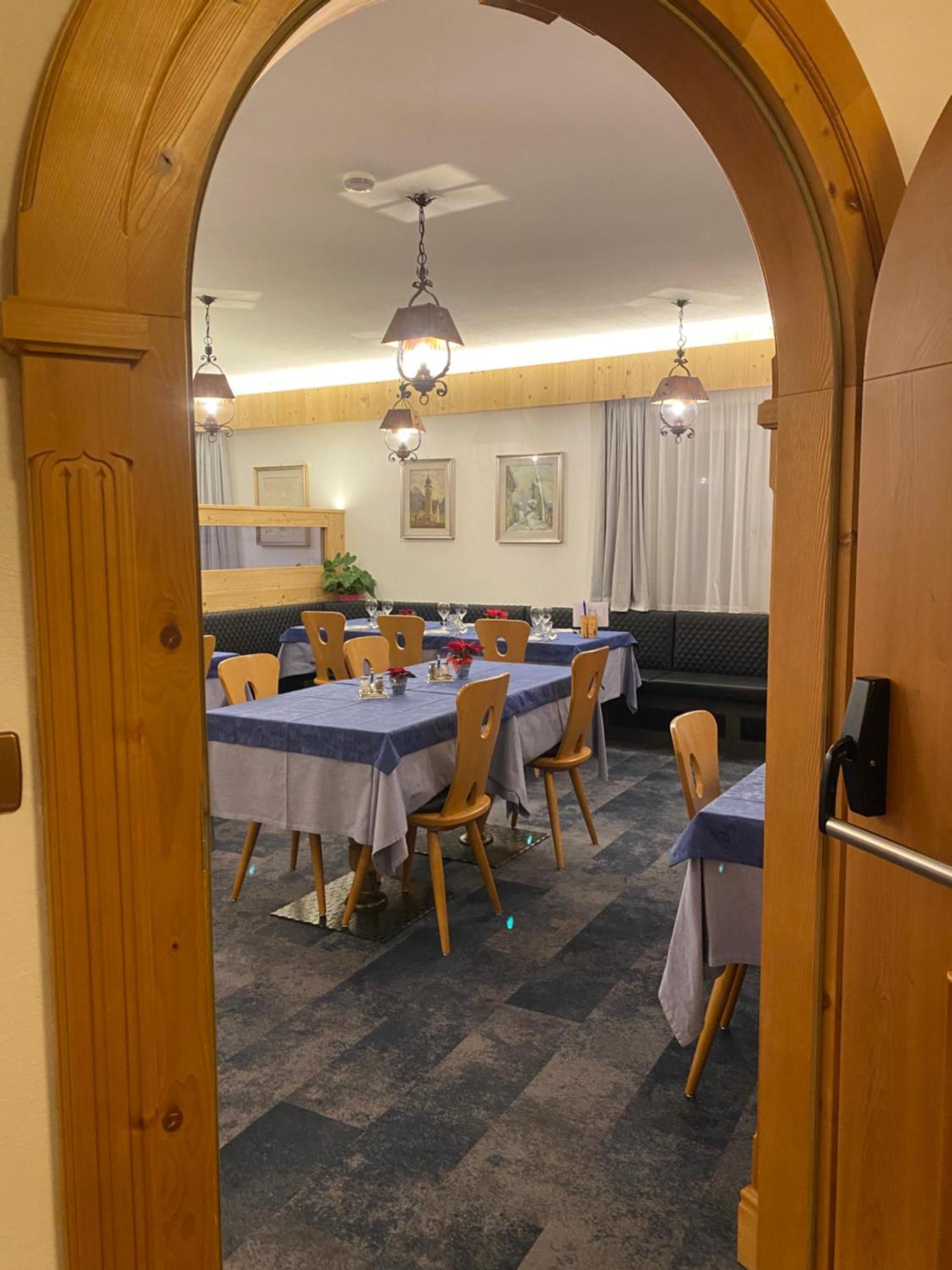 Al Piccolo Hotel Vigo di Fassa Bagian luar foto