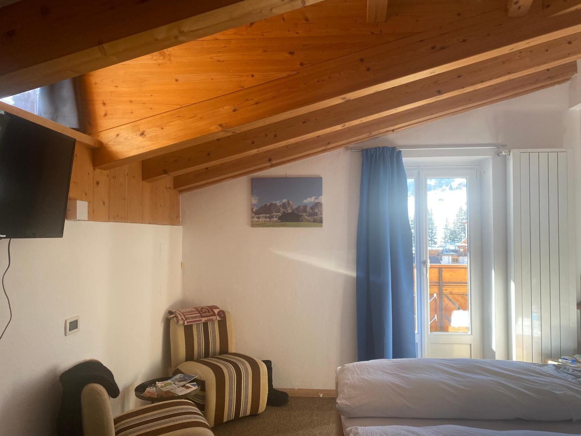 Al Piccolo Hotel Vigo di Fassa Bagian luar foto