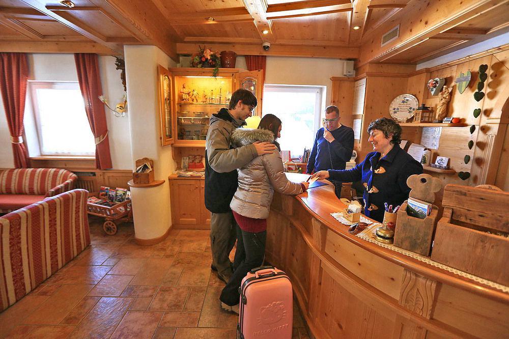 Al Piccolo Hotel Vigo di Fassa Bagian luar foto