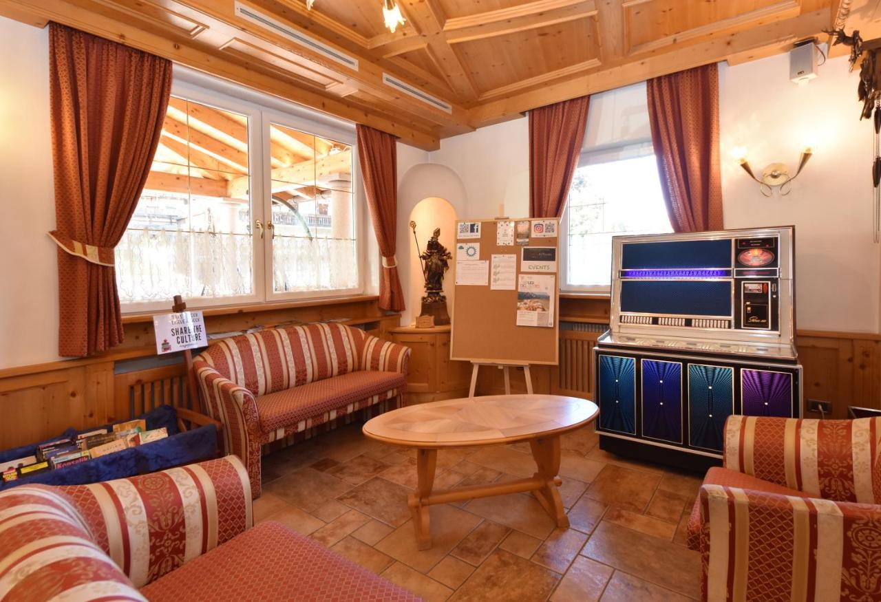 Al Piccolo Hotel Vigo di Fassa Bagian luar foto