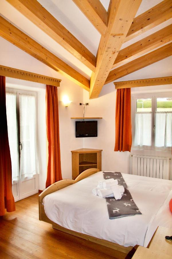 Al Piccolo Hotel Vigo di Fassa Bagian luar foto