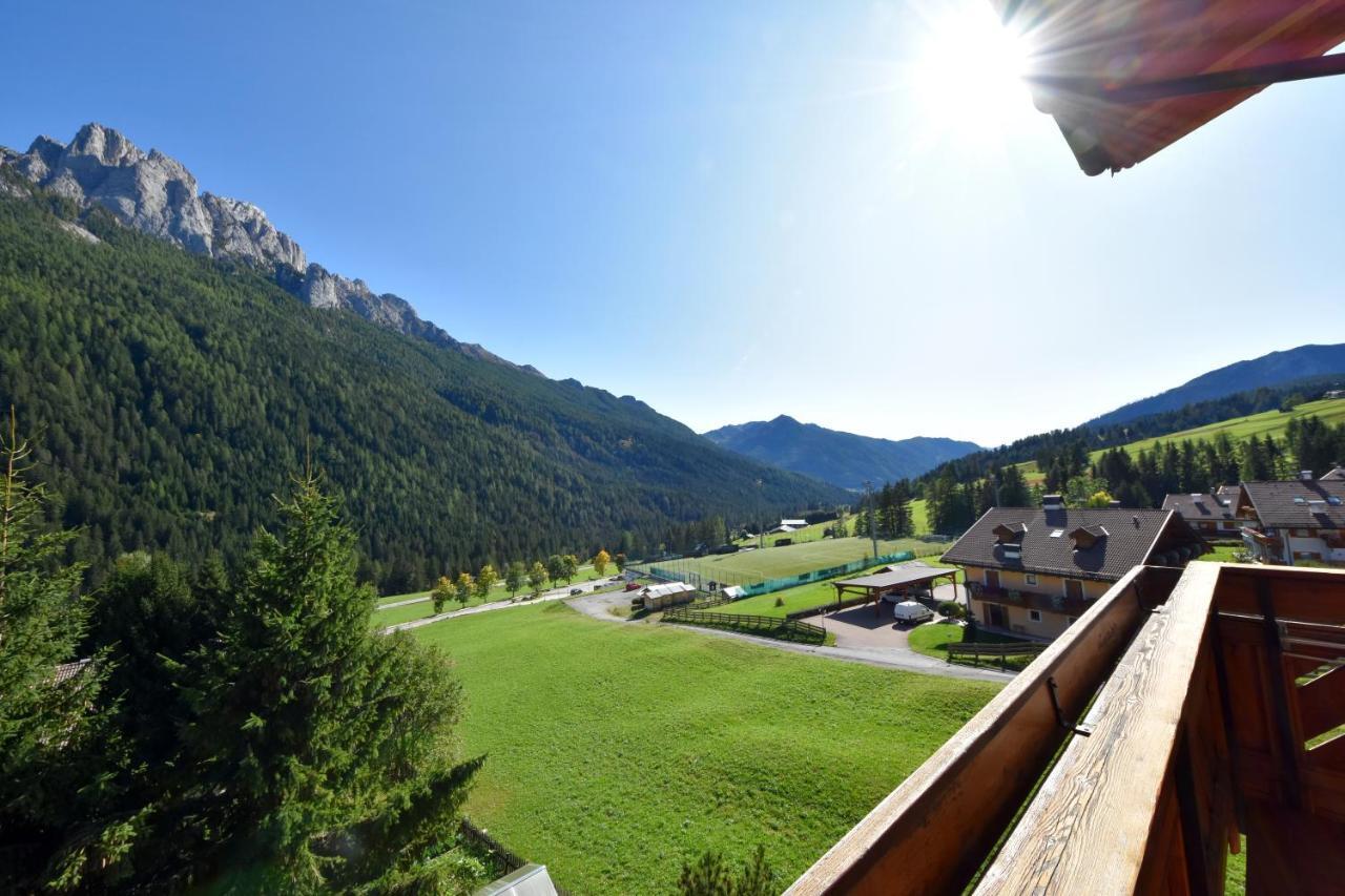 Al Piccolo Hotel Vigo di Fassa Bagian luar foto