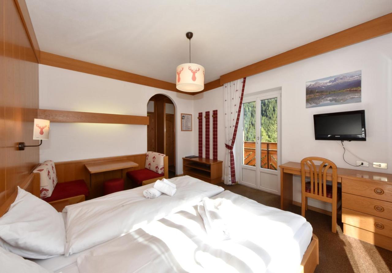 Al Piccolo Hotel Vigo di Fassa Bagian luar foto